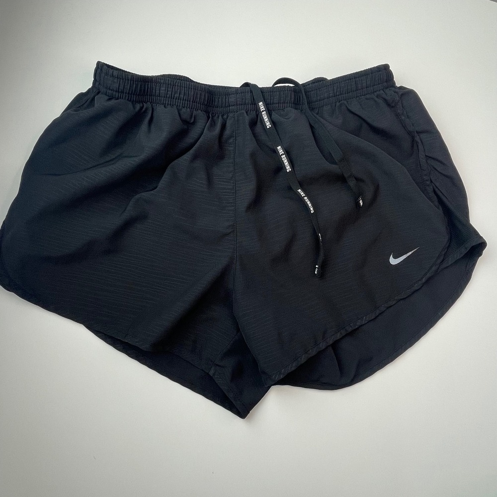Nike Dri-FIT Running Shorts Womens Medium Black Zipper Pocket Liner RN56323